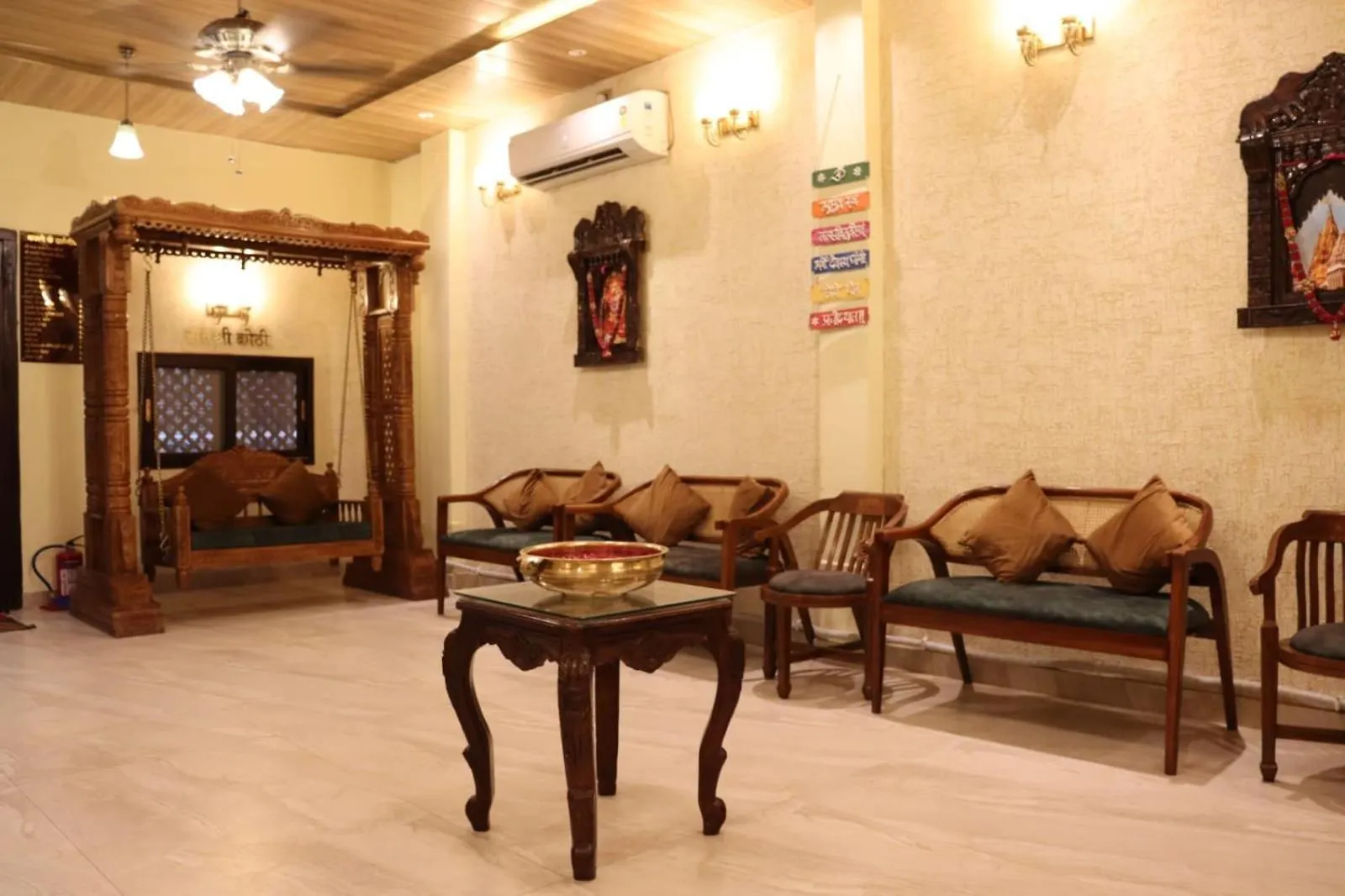 Satshree Kothi Hotel Varanasi 3*,